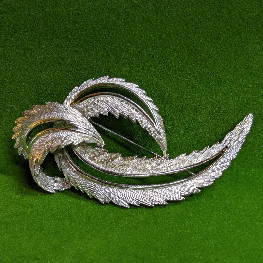 Sarah Coventry Vintage Feather Brooch Silver-tone